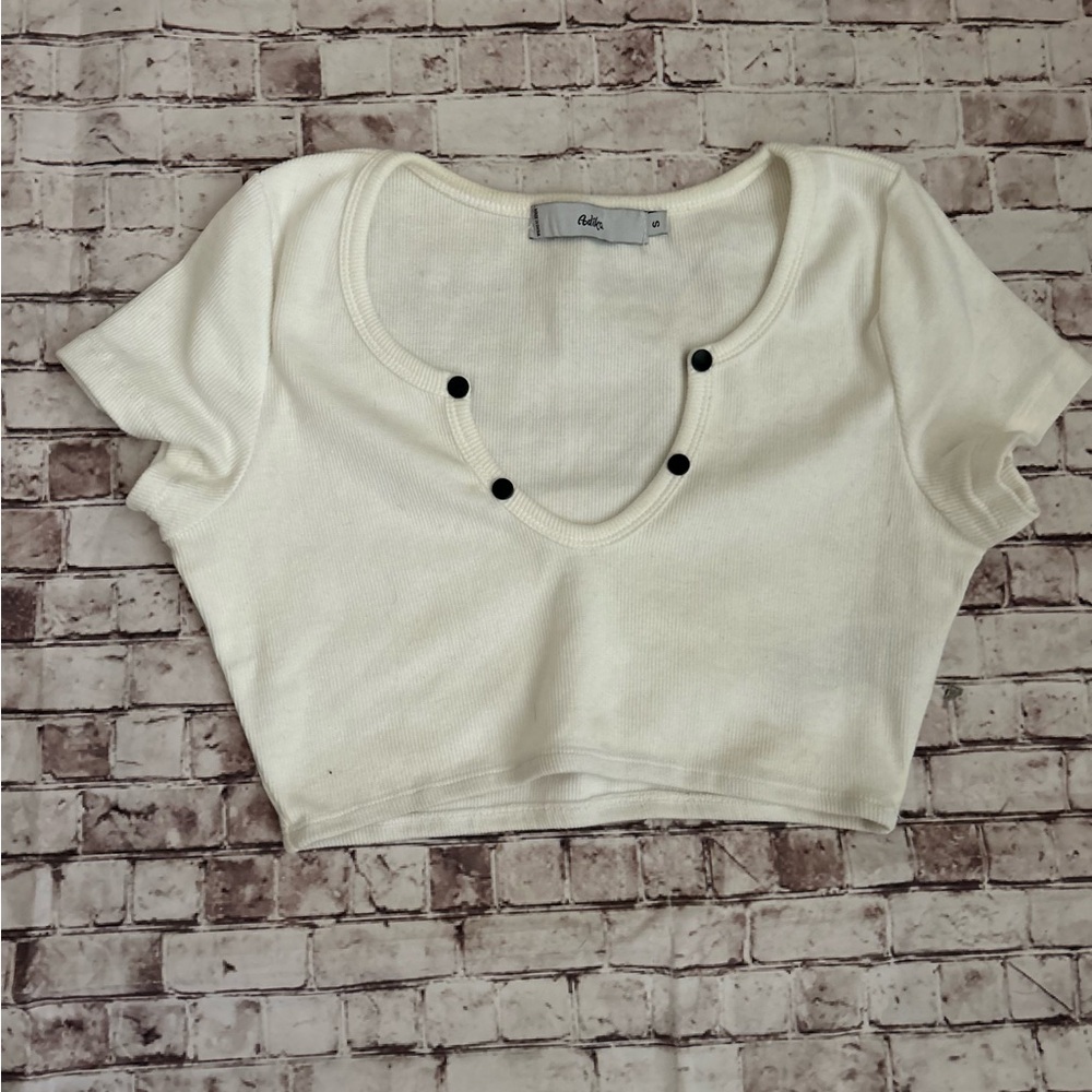 Adika White Crop Top with Keyhole Neckline